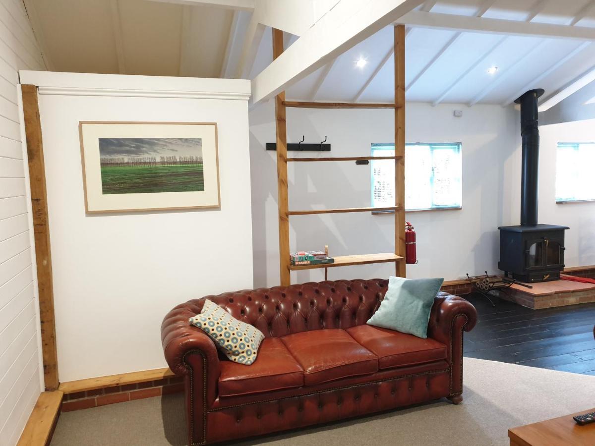 Church Farm Lodge Southburgh Exteriör bild